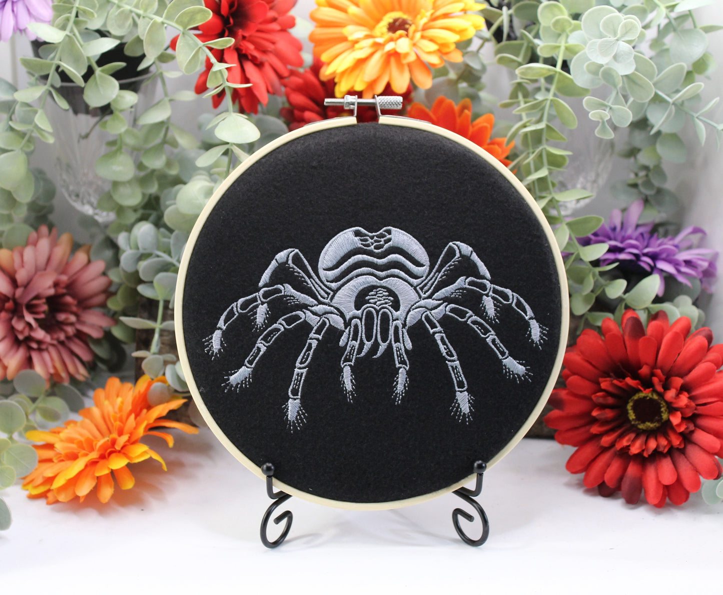 Giant spider Hoop Art, Arachnid Gift, Present for Spider Lovers, Entomologist Gift, Harry Potter Aragog Spider, Tarantula Wall Art