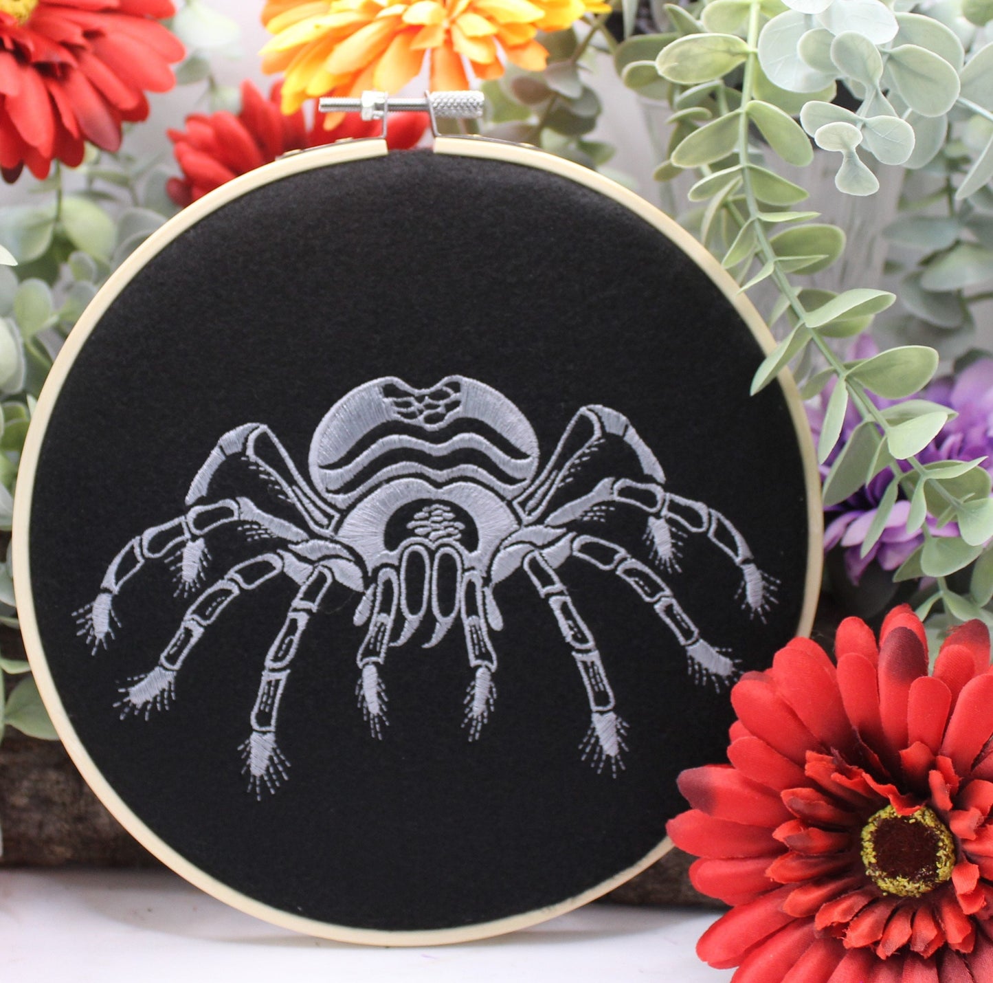 Giant spider Hoop Art, Arachnid Gift, Present for Spider Lovers, Entomologist Gift, Harry Potter Aragog Spider, Tarantula Wall Art