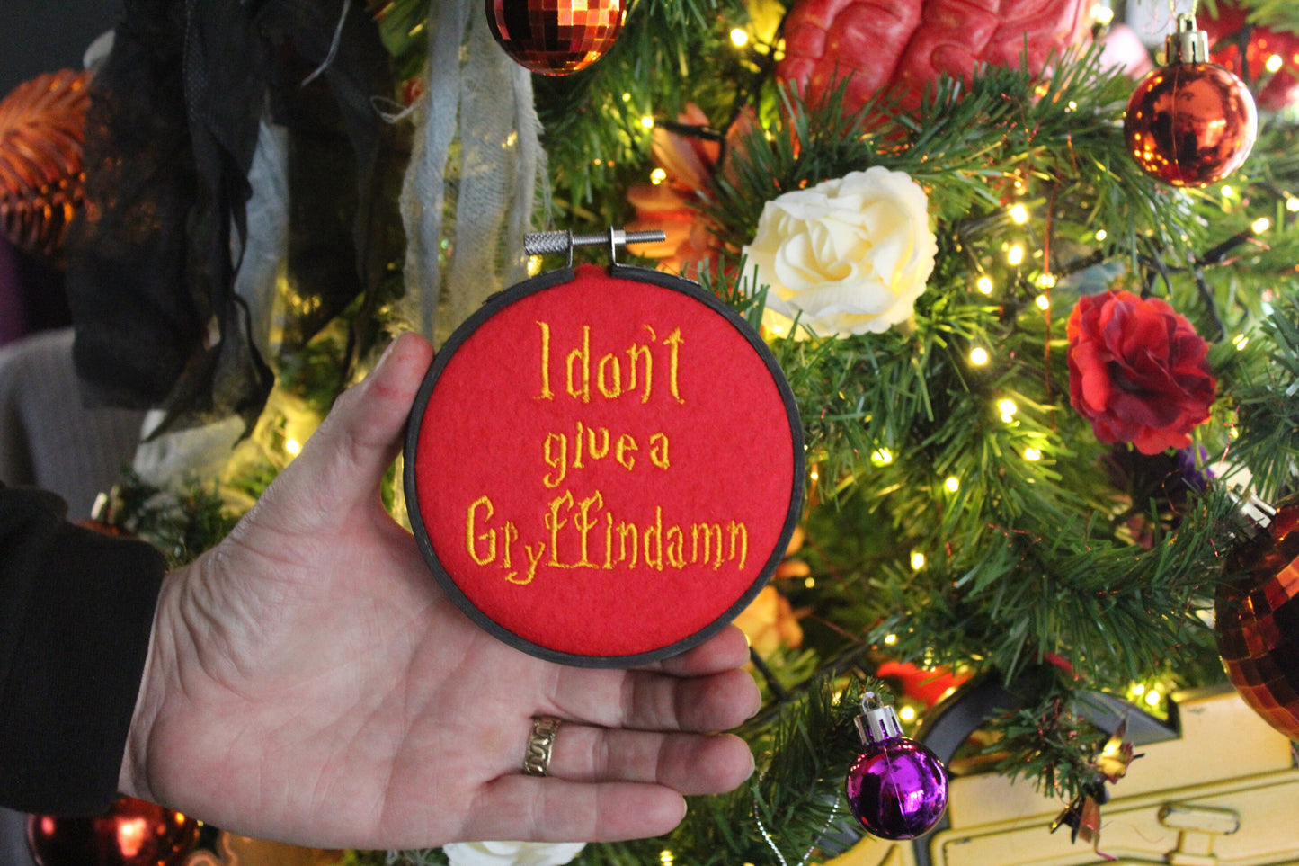 Harry Potter Gift, Don't Give a Gryffindamn, Funny Hanging Ornament, Adult Humour, Hogwarts Houses, Gryffindor, Godric Gryffindor, Mood Art