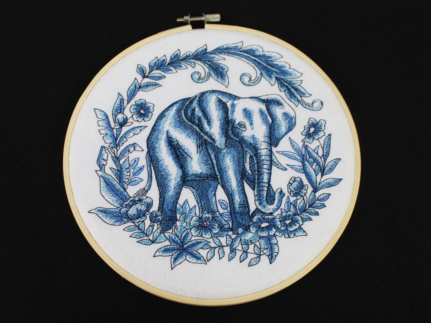 Delft Blue Elephant Hoop, African Elephant, Gift for Mum, Safari Wall Deco, Elephant Lovers Gift, Safari Themed Gift, Fathers Day Gift