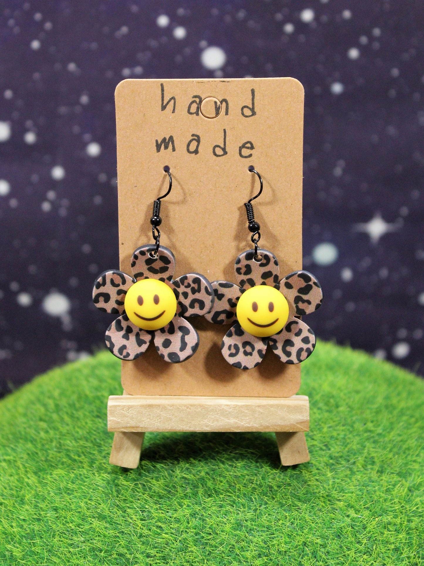 Smiley Face Flower Earrings, Manic Flower Earrings, Flower Power, Festival Earrings, Bohemian Earrings. Easter Basket, Face Earrings, Easter