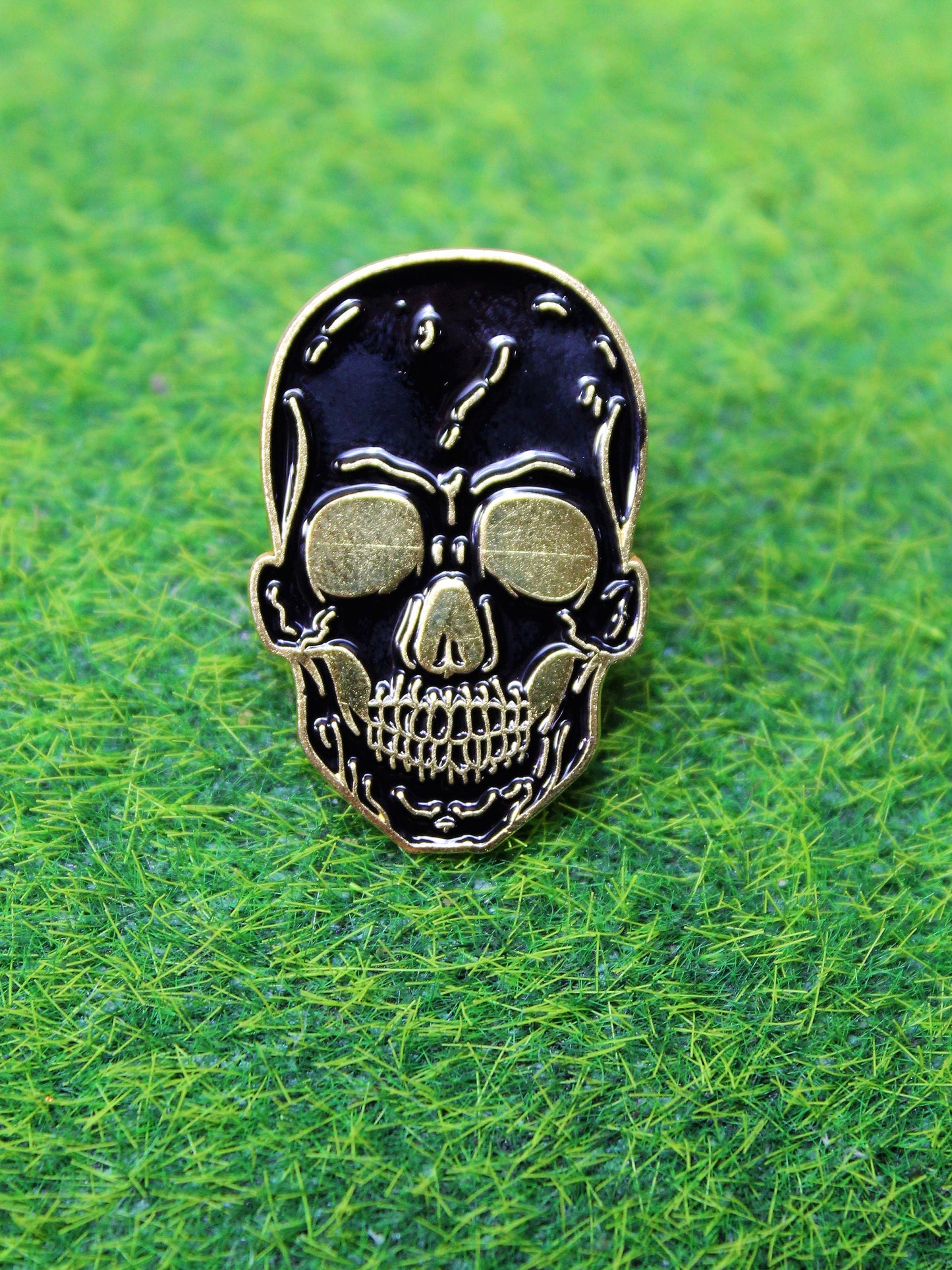 Black Skull Pin Badge, Silver Skull Badge, Gold Skull Pin, Gothic Enamel Pin, Punk Accessories, Gift for Him, Brooch, Skull Pin