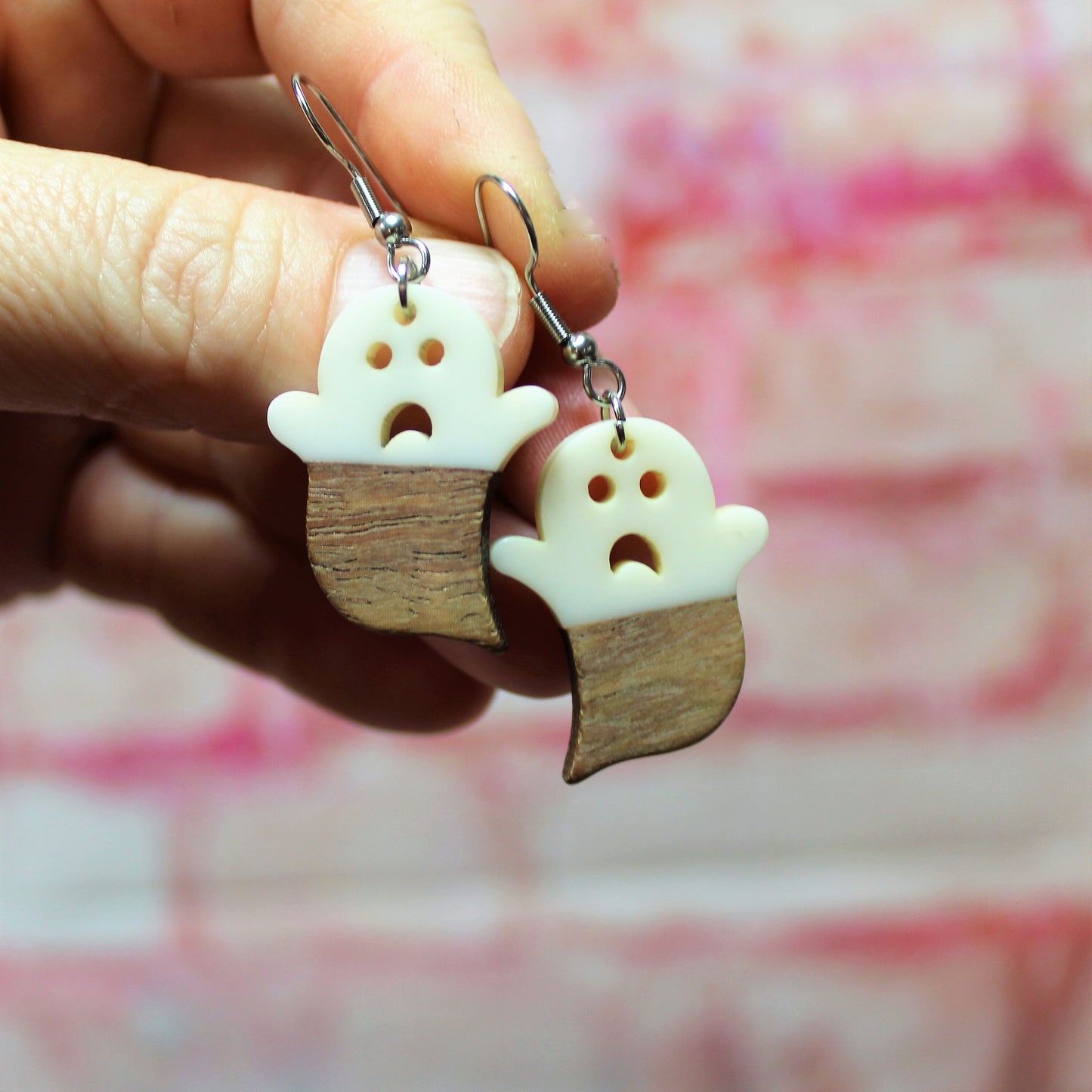 Ghost Earrings, Black and White Ghosts, Wooden Ghosts, Spooky Earrings, Halloween Earrings, Halloween Party, Gift for Her