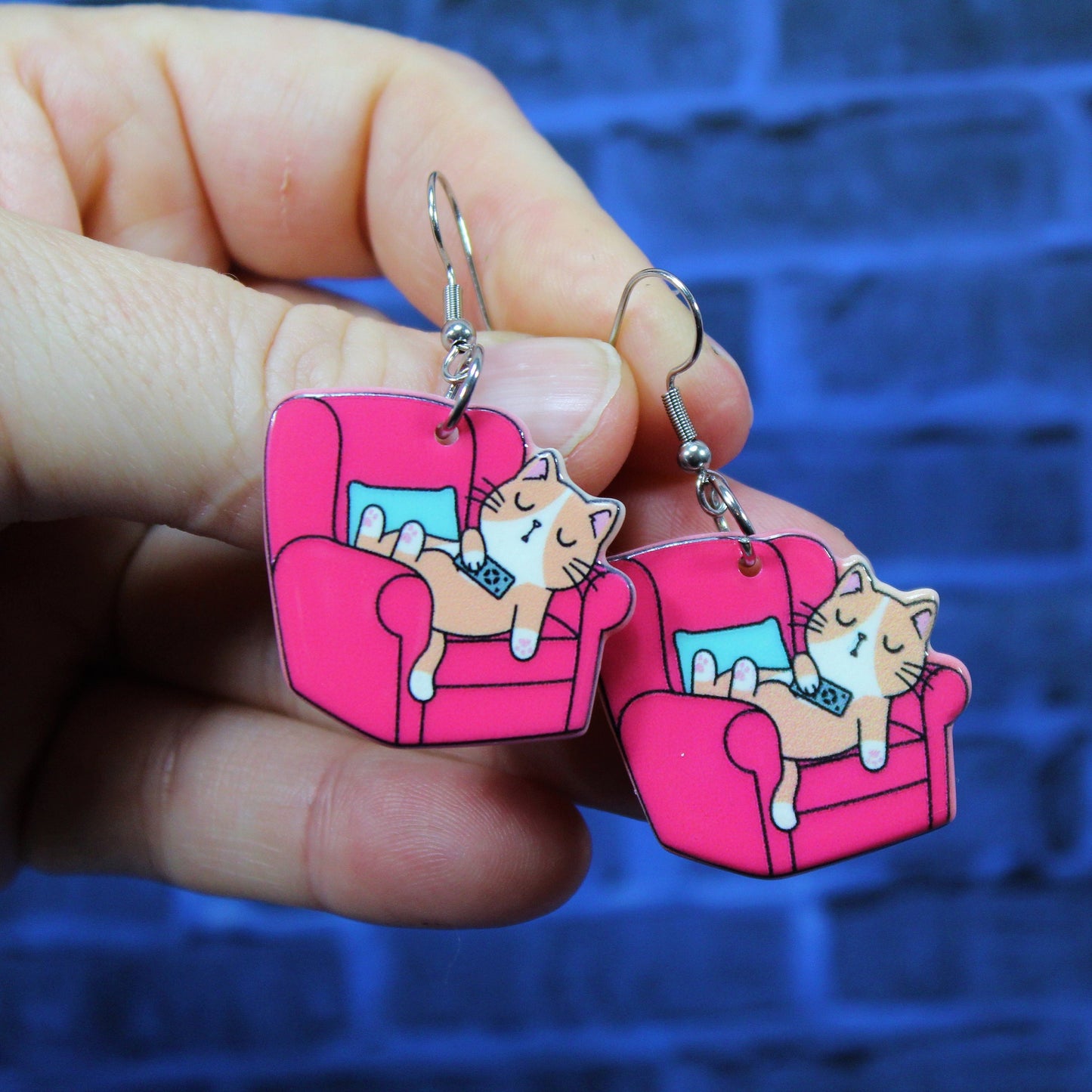 Cat Earrings, Cat on Sofa Dangle Earrings, Cute Cat Jewellry, Quirky Cat Earrings, Animal Lover Gift, Pet Sitters Gift