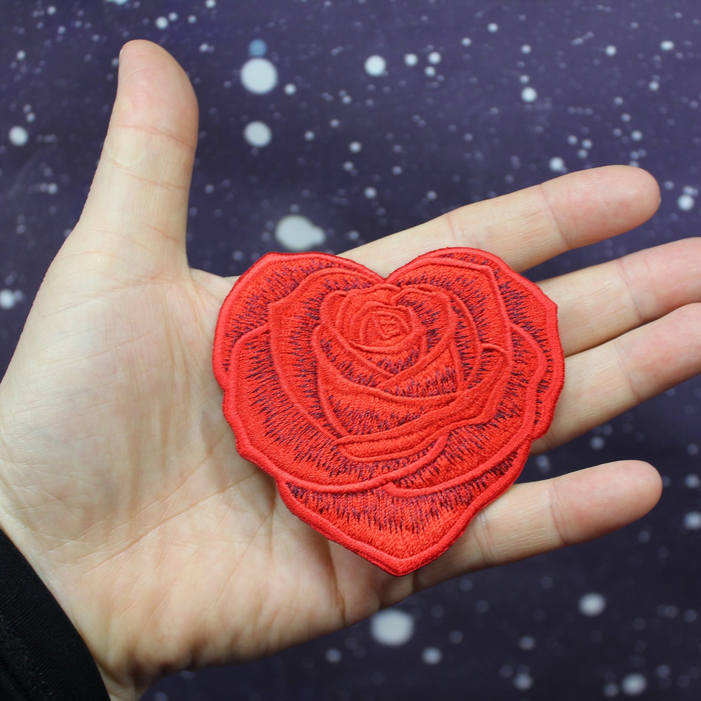 Heart Rose Clothing Patch, Floral Applique, Sew-on Patch, Embroidered Patch, DIY Fashion, Clothing Decoration, Christmas Rose